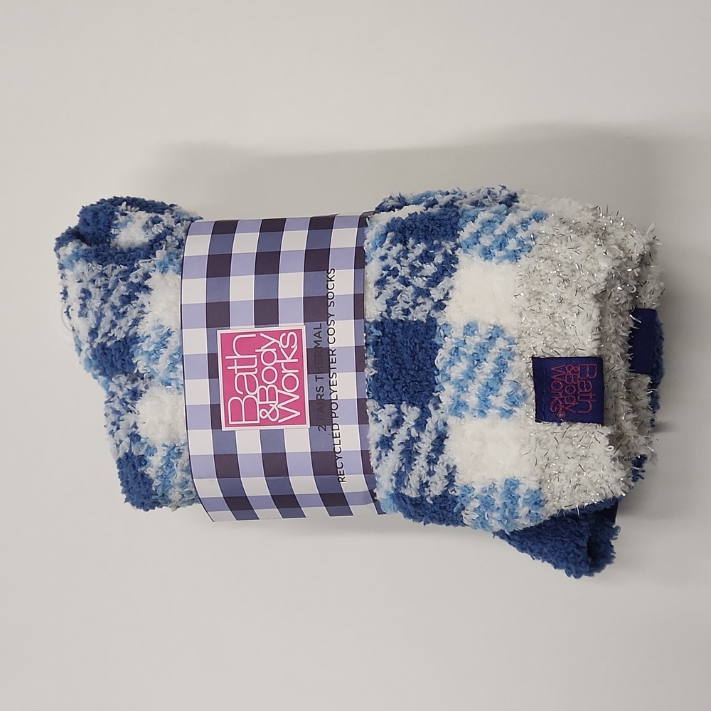 NWT 2 pairs Bath & Body Works socks for moisturizing your feet
